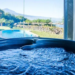 https://casa-las-riquelas.adeje-hotels.com